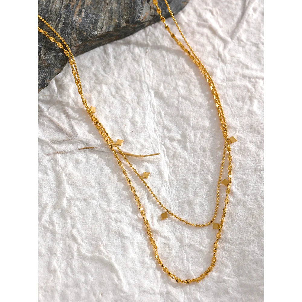 Double Layer Charm Chain