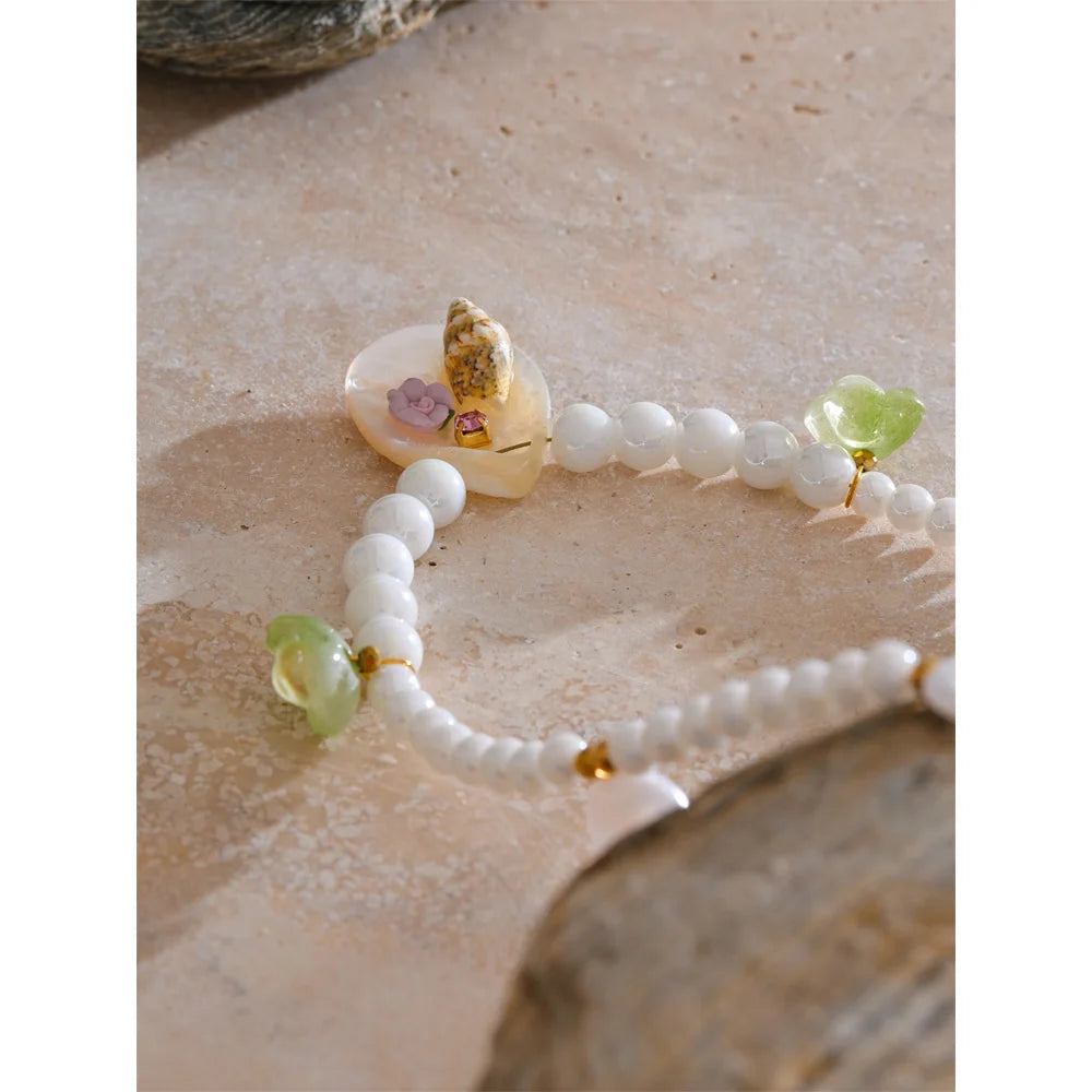 White Bloom Pearl Necklace