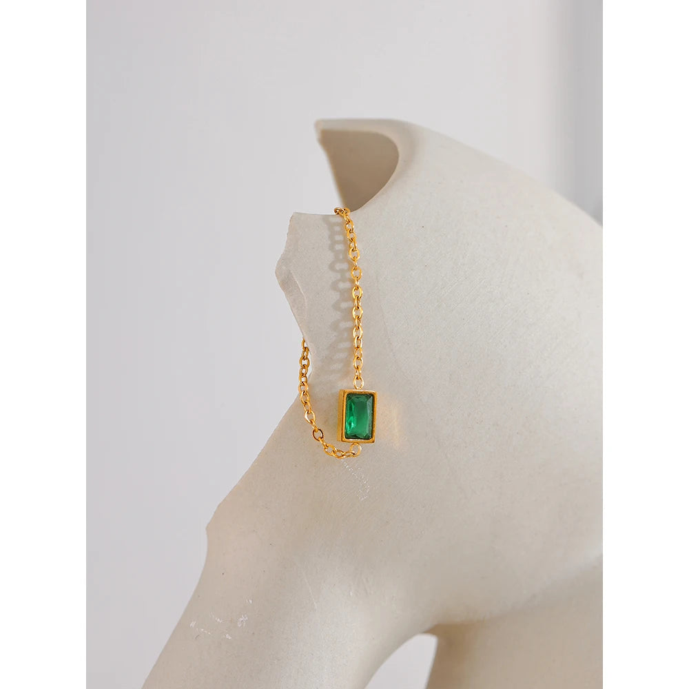 Gold Chain Ring with Emerald