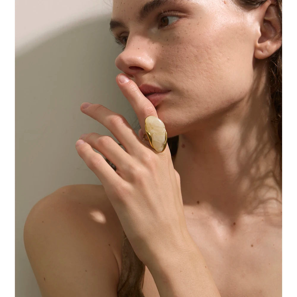Aurea Drop Ring