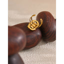 Ban Gold Frame Ring with Emerald-Green Stone