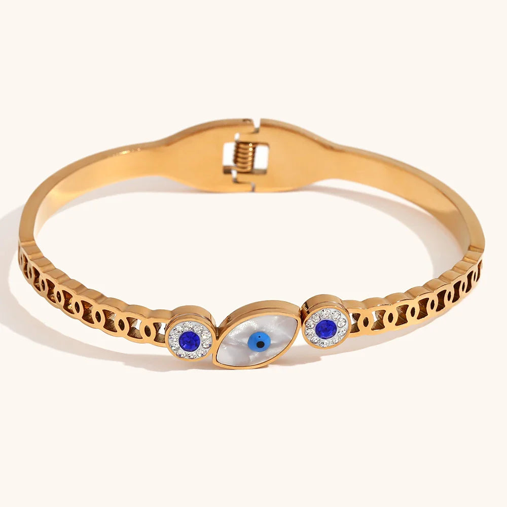 Elly Bangle